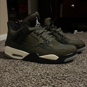 Jordan 4 olive